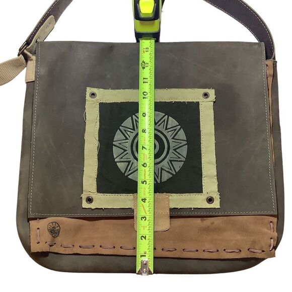 Tribu Ecuadorian Suede Leather Crossbody Messenger Bag NWOT - Picture 5 of 7